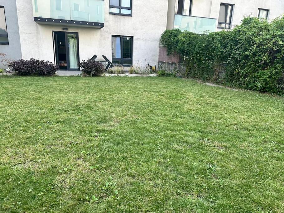 Garden Apartment Karolina Ostrava Bagian luar foto